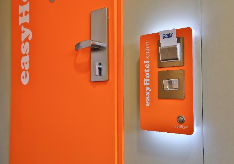 Easyhotel סופיה חדר תמונה